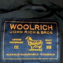 美品　WOOLRICH ダウンベスト
