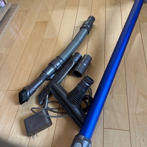 ダイソン　V6 DC62 アタッチメント多数　ジャンク ダイソン V6 DC62 アタッチメント多数 ジャンク ダイソン V6 DC62