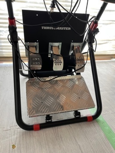 スラストマスターt300rs コクピット付