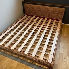 ベットフレーム&マットレス　クイーンサイズ