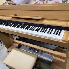 お薦め品‼️美品‼️木製鍵盤‼️BTオーディオ搭載‼️ローランド電子ピアノ DP603 2016年