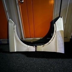 ベンツ　W166 ボンネット　フェンダー　歪み、傷あり