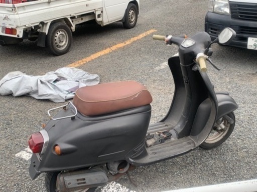 神奈川県藤沢市発。ホンダ ジョルノ。ほぼ欠品無しの不動車ですが