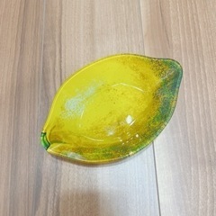 レモンの形のお皿