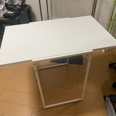IKEA  ダイニングテーブル【取引中】