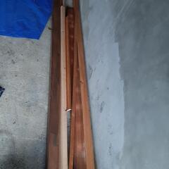 木材(角材、板、ベニヤ、合板等)