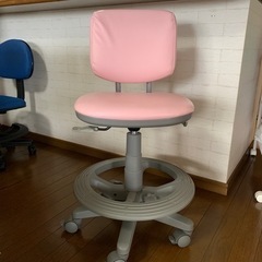 学習椅子ピンク