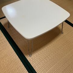 お話し中：折り畳み式ミニテーブル