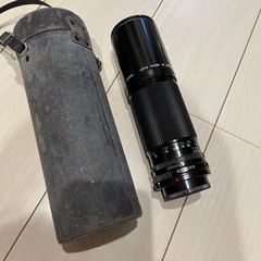 Canon 望遠レンズ　FD 300mm 1:5.6. 中古美品...