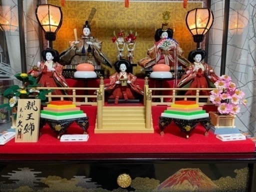 ひな人形