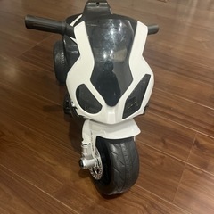 【ネット決済・配送可】BMW 3輪バイク　電動おもちゃ