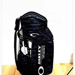 【新品未使用】2個「オークリゴルフバックとクラブケース」