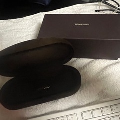美品　トムフォードフレームTF5686
