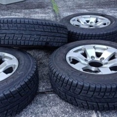 ハイエースホイールスタッドレスタイヤ付