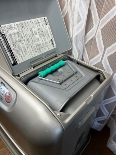 ダイニチ FW-5619L 容量 9L 木造15畳/コンクリート20畳 ホワイト 2019