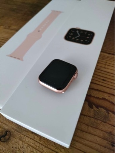 超美品】Applewatch SE 40mm Gold GPSモデル | alfasaac.com