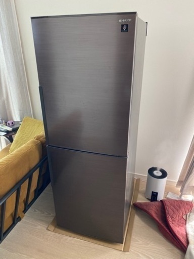 購入者決定2019年製の冷蔵庫　シャープ製