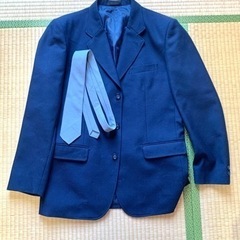 市ヶ尾高校男子制服ブレザー、ネクタイ