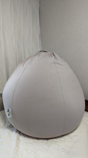 Yogibo Pod（ヨギボーポッド）最上級の1人用ソファ。リラックスにぴったりなパーソナルサイズ。