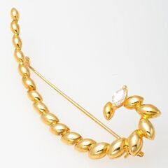 pierre cardin(ピエール カルダン) 750YG ダイヤモンド ブローチ 品番 
