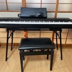 美品2018年製　CASIO 88鍵盤 電子ピアノ Privia...