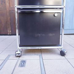 UMS Haller(ハラー)のロールボーイ/鍵付です♪モダンクラシックなデザインはデスクのサイドワゴンはもちろんリビングやキッチン収納などとしても活躍する3段キャビネットです！DB349