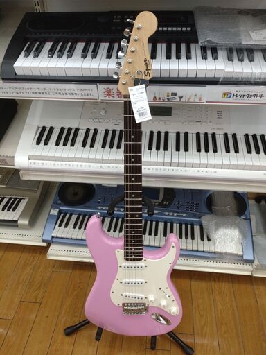 Squier ストラトキャスター Bullet Strat 2014年製 ピンク