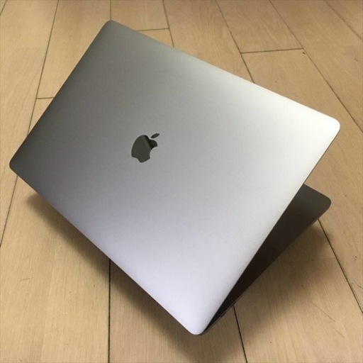 MacBook pro office2021 デザインソフト多数(^_^)