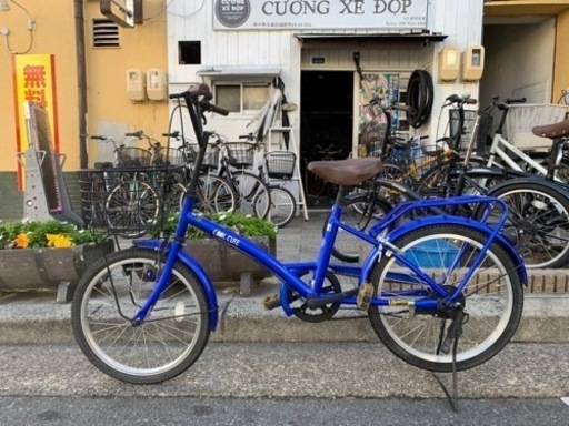 　美品　ミニ自転車　２０インチ　青　ライト　付き　カギ　新品　2本
