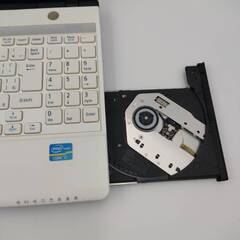 薄型NEC/Win11/新品SSD256G/高速メモリ8G/カメラ/高年式モデル 薄型NEC/Win11/新品SSD256G/高速メモリ8G/カメラ/高年式モデル 【公式