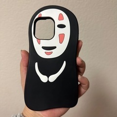 iPhone12promax ケース　カオナシ