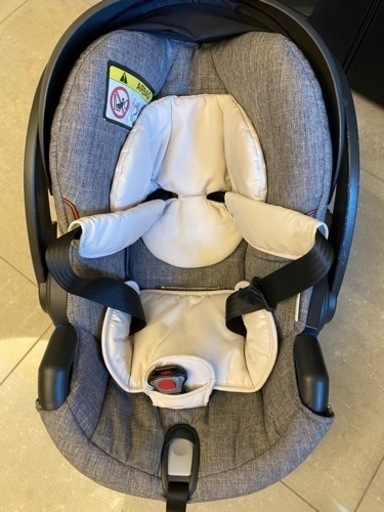 Stokke besafe izigo ベビーシート　チャイルドシート　ストッケ