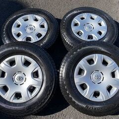 2021年製 バリ山 スタッドレス ハイエース、レジアスエース純正 15インチ