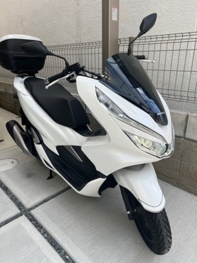 PCX125 JF81 低走行636km 盗難防止 通勤通学など GIVIボックス付