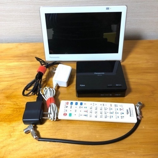 【美品】パナソニック ポータブルテレビ UN-10E70 アンテナケーブル付き