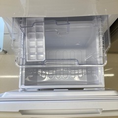 HJ299【中古】SHARP ノンフロン冷凍冷蔵庫 SJ-D15G-W 21年製