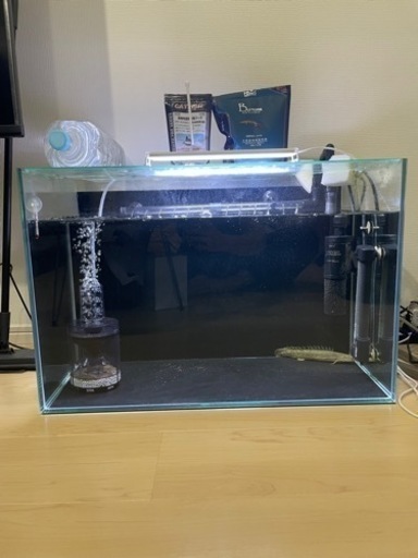 オールガラス60センチ水槽　外部フィルター