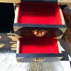 【リサイクルサービス八光】李朝家具調　収納・鍵付きキャビネット