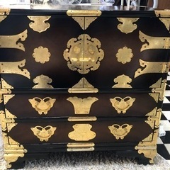 【リサイクルサービス八光】李朝家具調　収納・鍵付きキャビネット