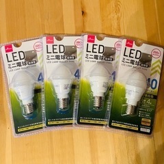 LED電球 40w E17  4個セット