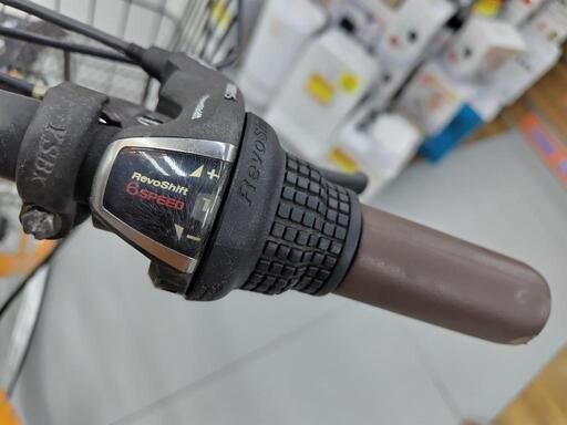 J206★使用感有り★軽快自転車★CADALORA★6段変速★LEDダイナモ★27インチ J206☆使用感有り☆軽快自転車☆CADALORA☆6段変速☆LEDダイナモ☆27
