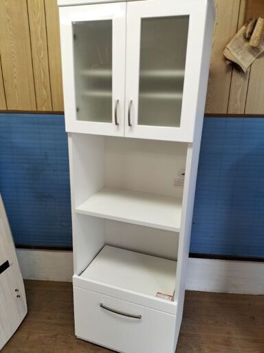 ニトリ（NITORI)スリムなキッチン収納レンジボード　食器棚