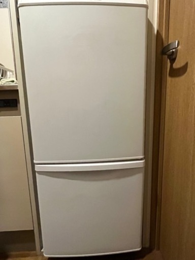 ★最終値下げ！★2/26午前10時前後に取りに来てくださる方限定！冷蔵庫138L