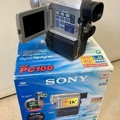 ビデオカメラ　SONY DCR-PC100