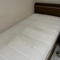 【至急】ニトリ　シングルベッド