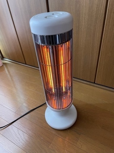 カーボンヒーター。プラスマイナスゼロ製。14年製。XHS-Y410-W。500/1000w