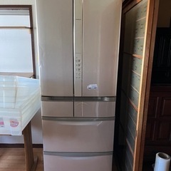 日立　6枚扉　冷蔵庫　2010年式