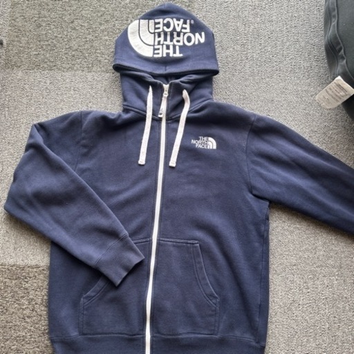 North Face  人気ビックロゴ♪メンズMサイズ!!