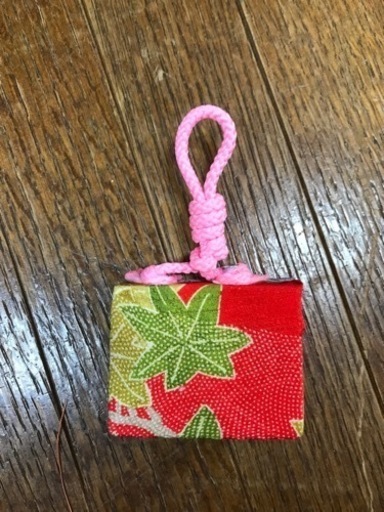 江戸小紋の生地で作った飾り物です。