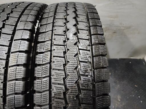 DUNLOP WINTER MAXX LT03 205/85R16 117/115L LT 16インチ ライトトラック用 スタッドレス 2本 19年製 バリ溝 エルフ等 (MTS47)クレジットカード QRコード決済可能 − 北海道